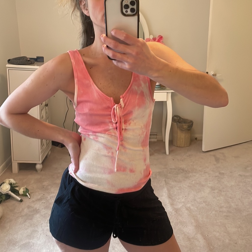 Pink and white tie dye tank top